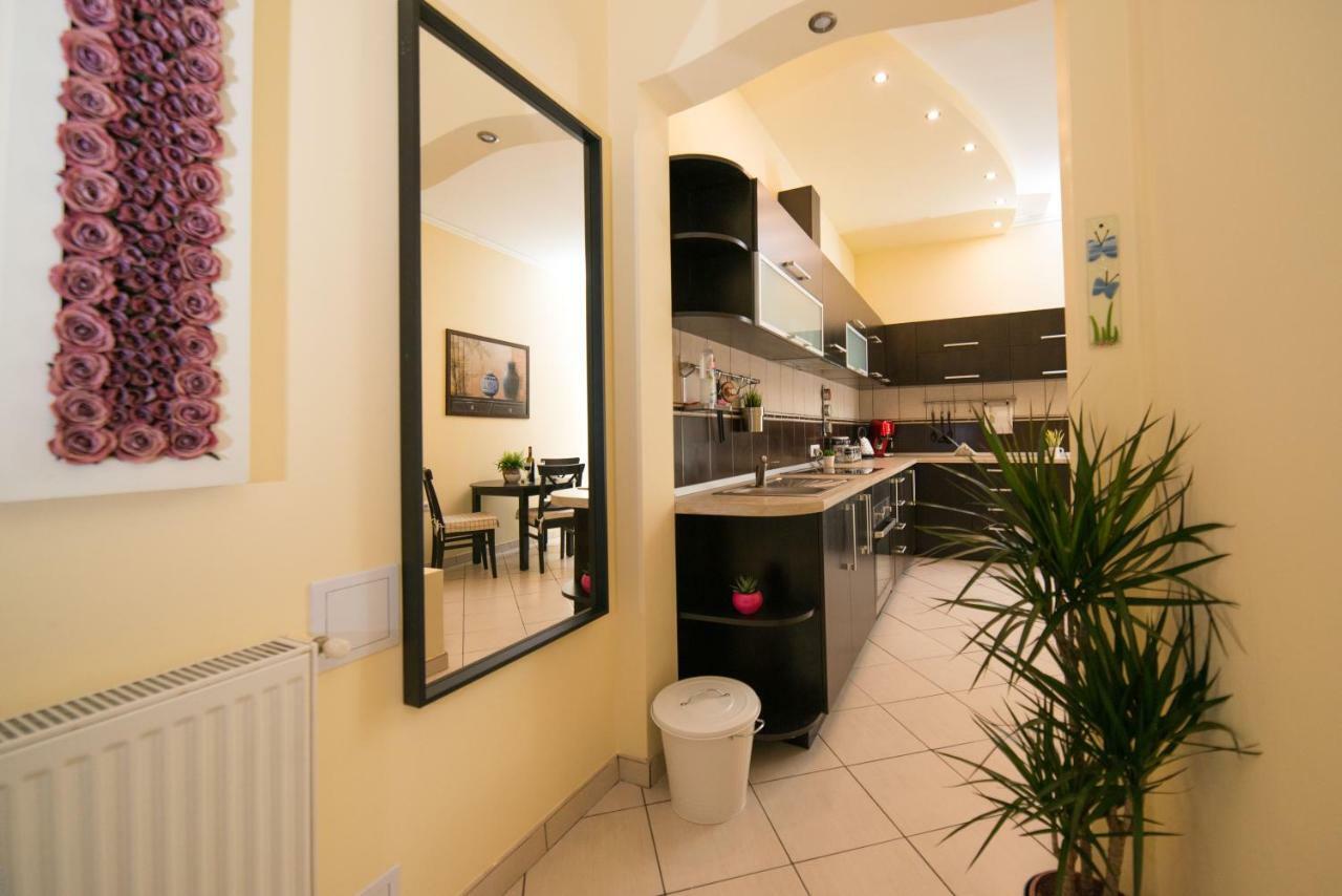 Rox 2 Apartment